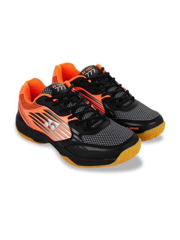 myntra badminton shoes