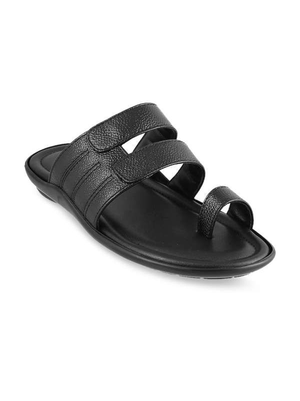 mochi chappals online