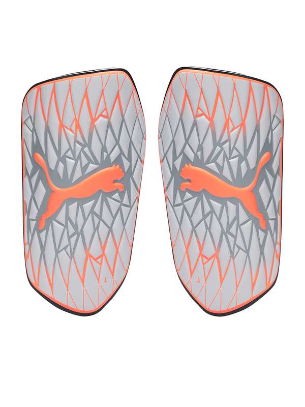 nike shin guards myntra