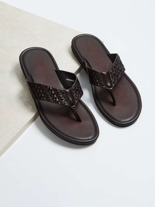 umbro flip flops online