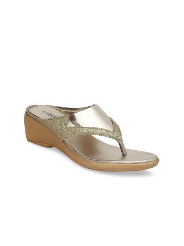 Macho chappal sales