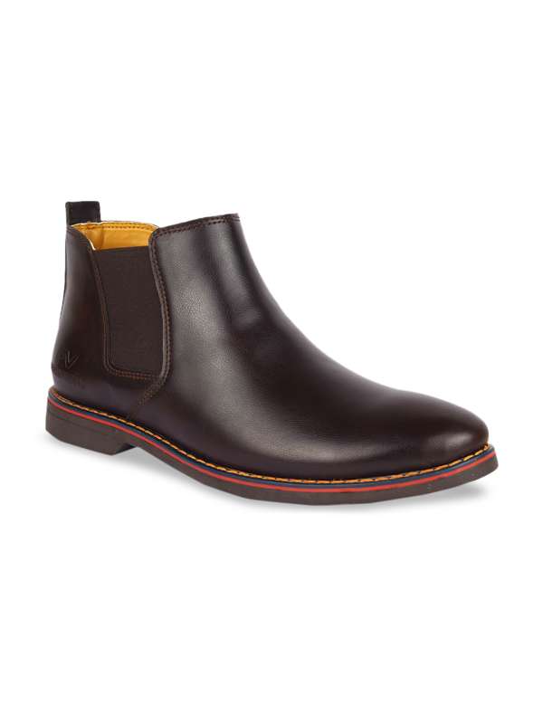 chelsea boots myntra