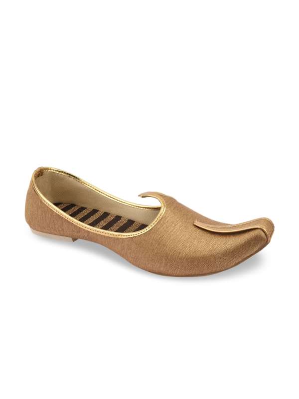 Gold colour outlet shoes online