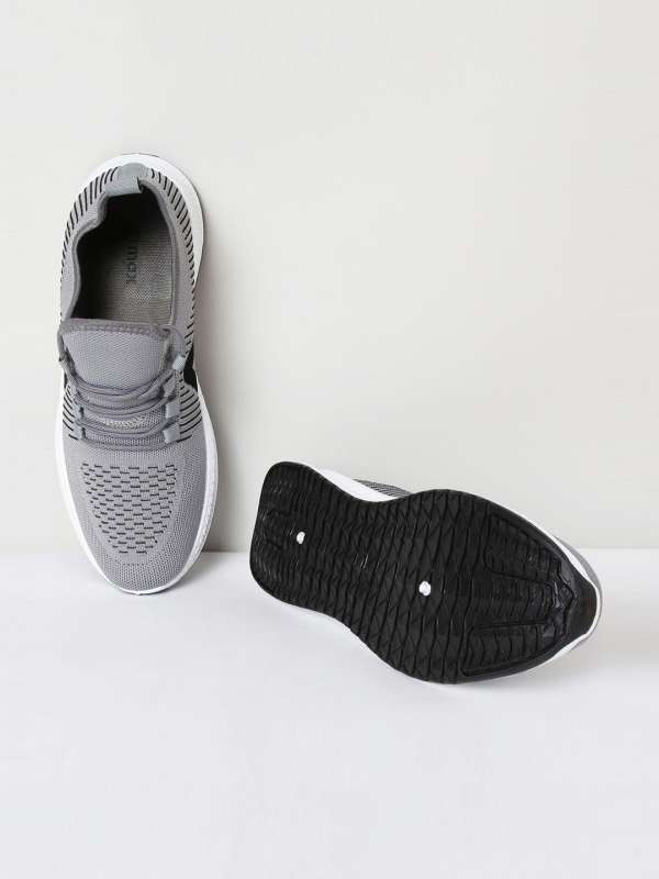 Myntra mens casual shoes