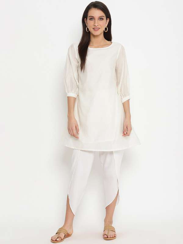abhishti kurtas