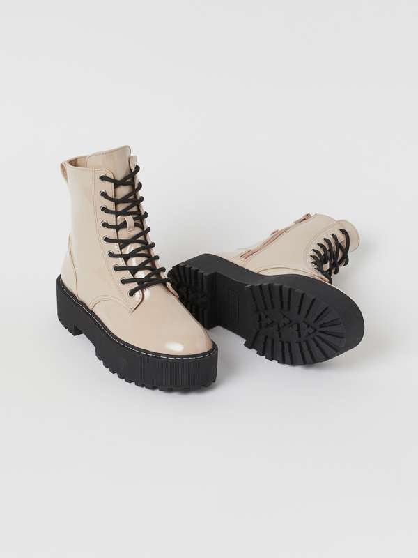myntra boots