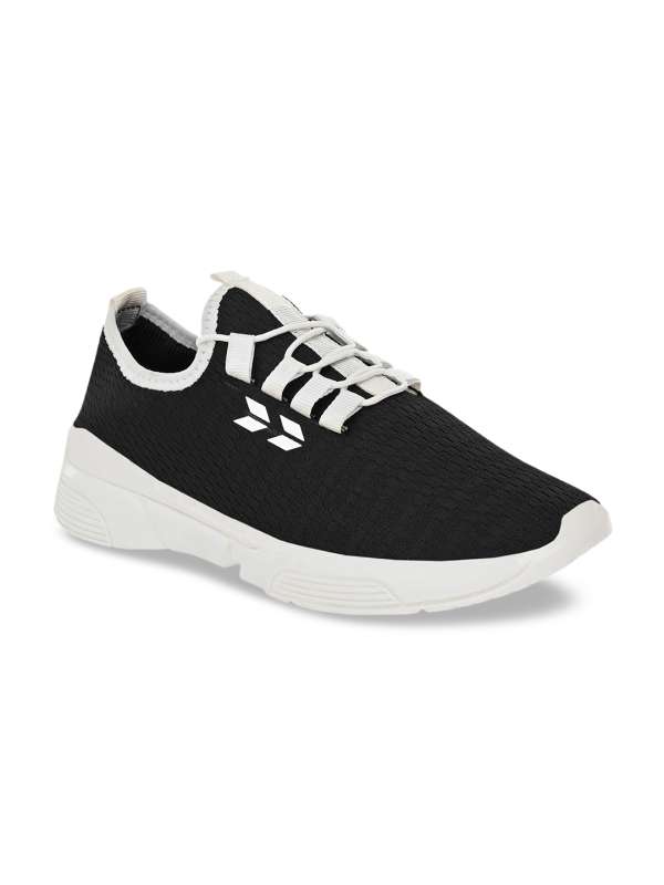 Crew hotsell shoes myntra