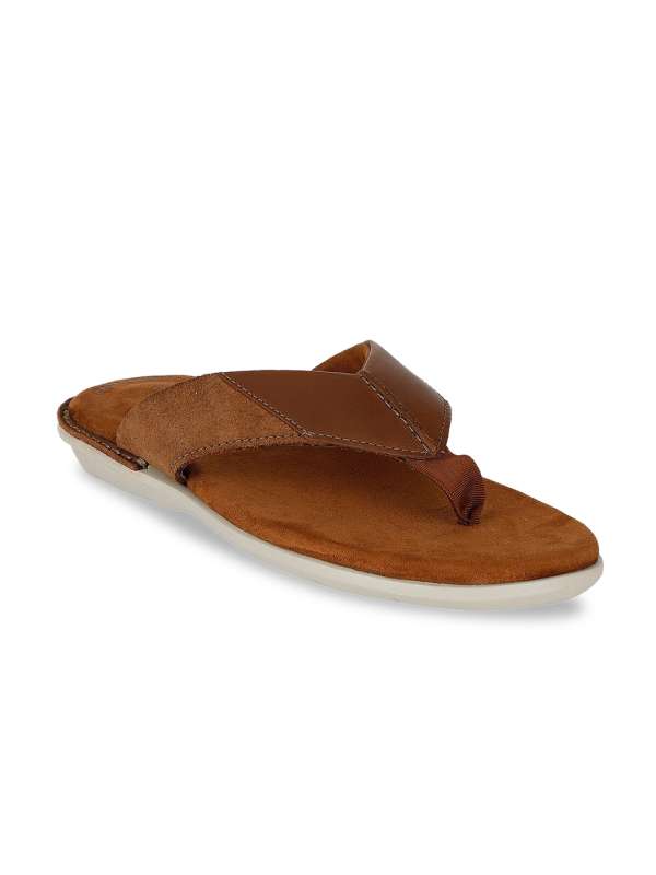 Clarks flip flops discount mens