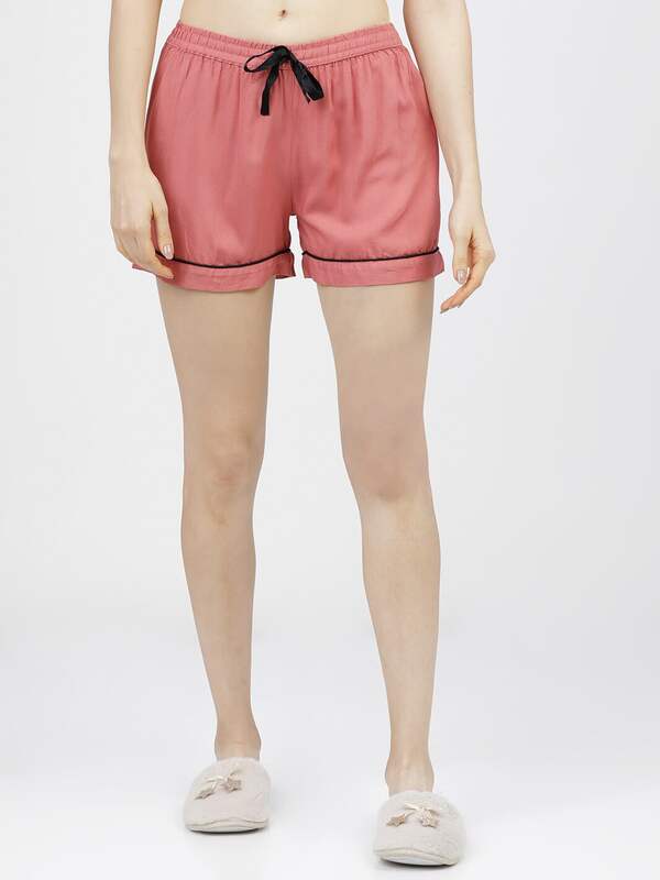 Boohoo Denim Contrast Stripe Relaxed Fit Shorts in Pink Womens Clothing Shorts Formal shorts and dress shorts 