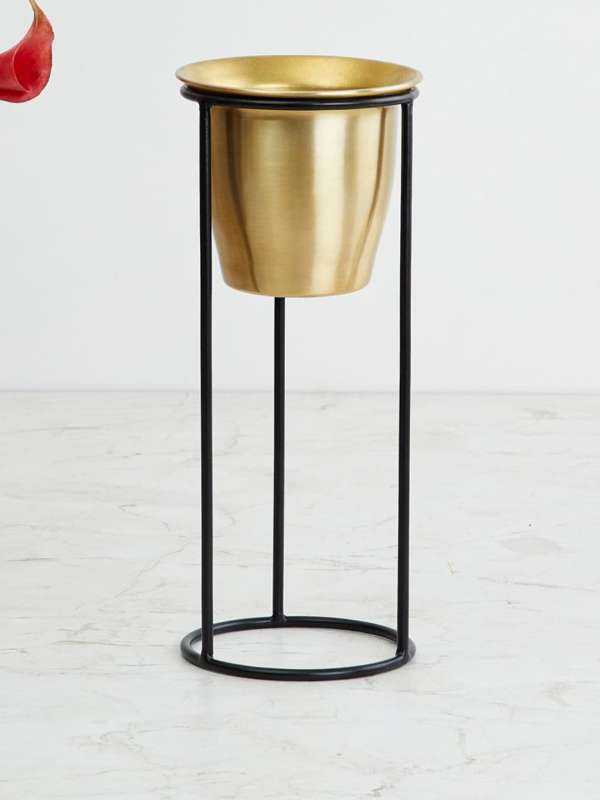 Flower Pots Planters Online Buy Garden Pots For Plants In India Myntra