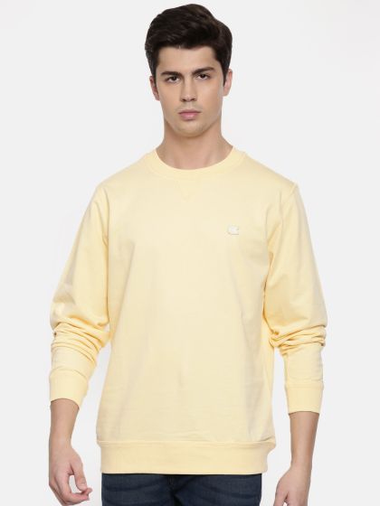 lacoste sweatshirt myntra