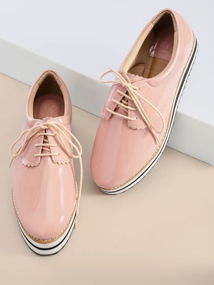 Burgundy store pumas zara