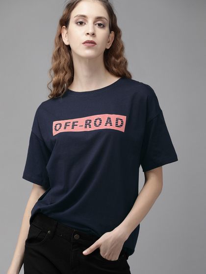 Buy MANGO Women White Solid V Neck T 