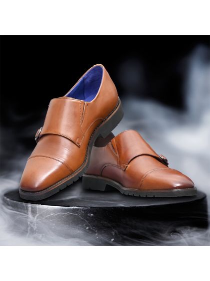 Language best sale shoes myntra