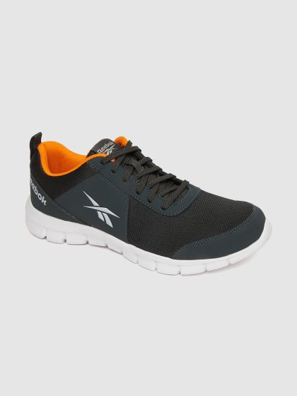 reebok traveller lp running shoes