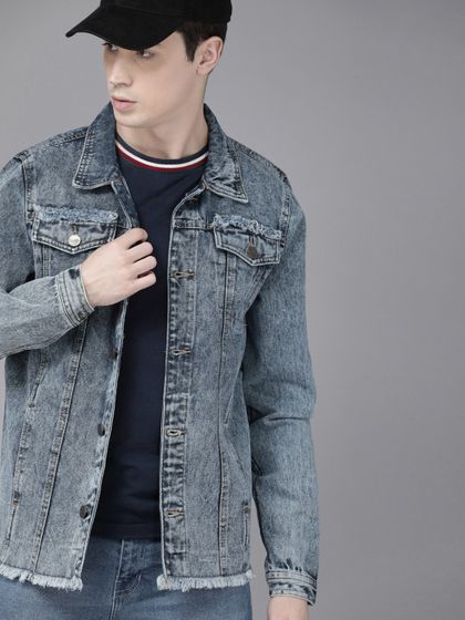 Buy Roadster Men Charcoal Grey Solid 