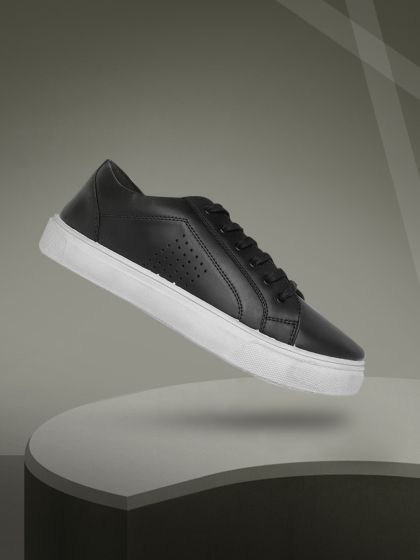 Dunlop mens canvas discount low top trainers