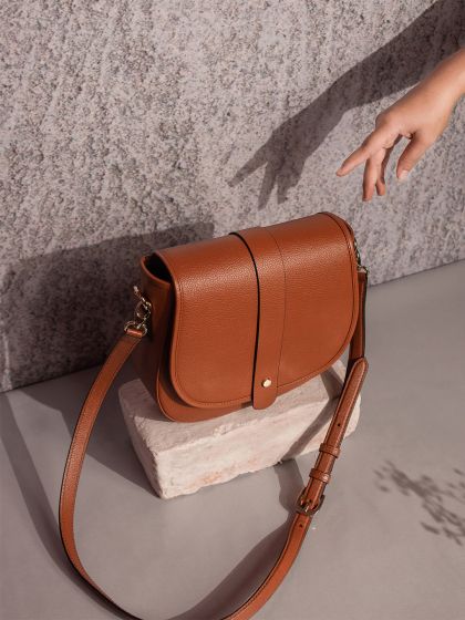 Baggit red solid hot sale sling bag