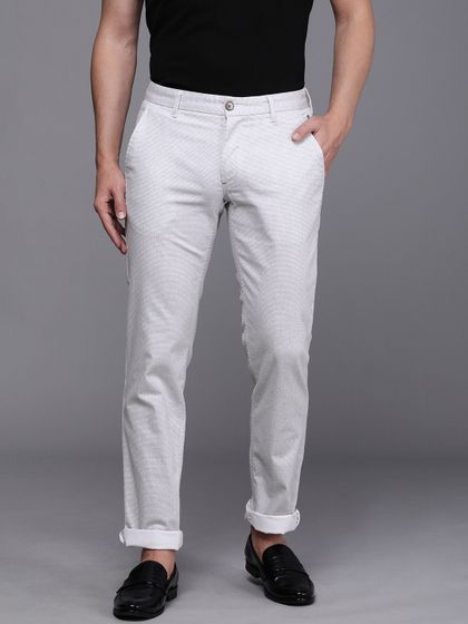 Buy Van Heusen Sport Men Black Slim Fit 