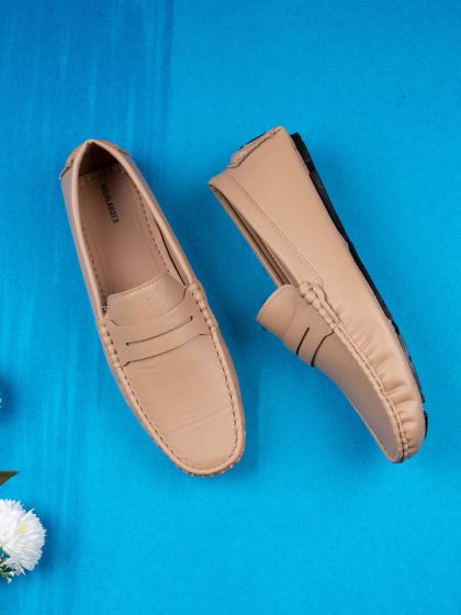 Yeezy myntra hotsell