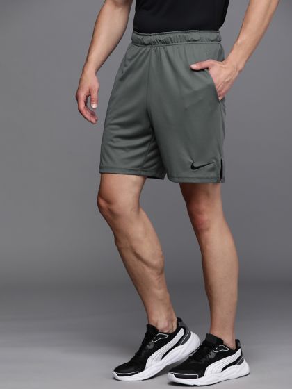 Buy Nike Men Black Solid Regular Fit AS M NK LAYUP 2.0 Sports