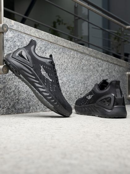Buy Lotto Men Black Vertigo Track Running Shoes Sports Shoes for