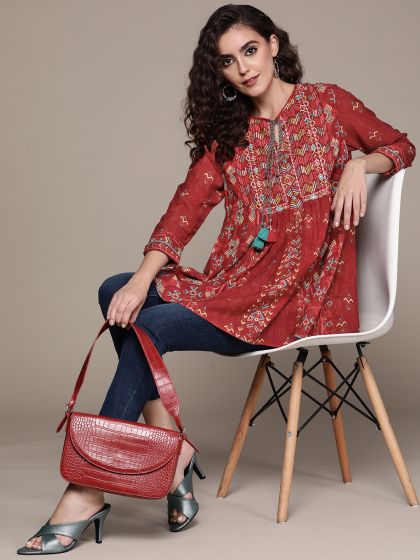 Buy GERUA Women Green & Red Printed A Line Kurti - Kurtis for Women 8532215  | Myntra