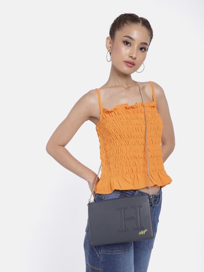 Tommy jeans 2025 structured crossbody