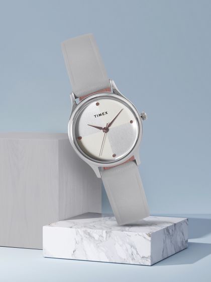 Buy Fastrack Women Silver Toned Textured Dial Watch 6046SL04