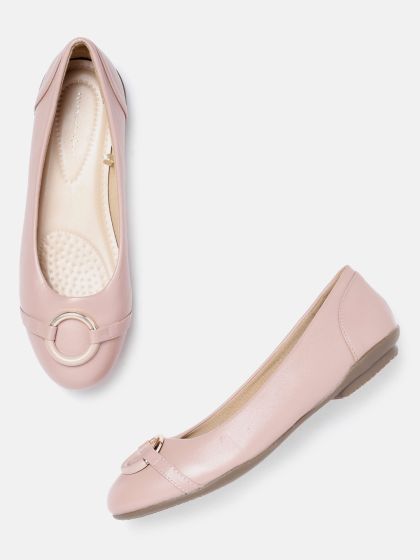 Pale pink flats store