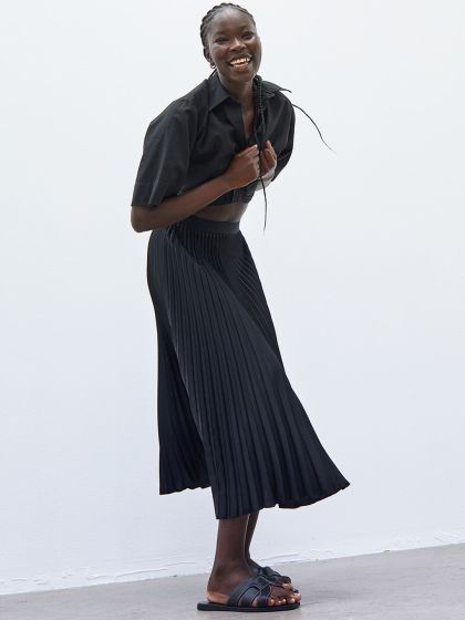 Buy Vero Moda Women Burgundy Solid Accordion Pleat Skirt Skirts