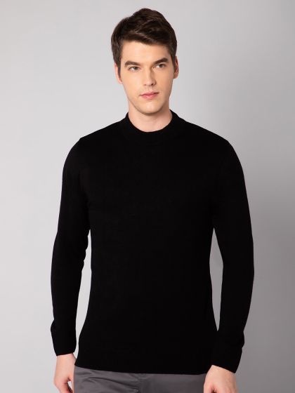 Black round store neck sweater