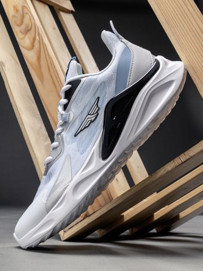 Nike emerge 3 price store