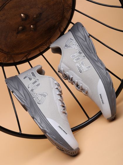 Fila men's hotsell sterling ii sneakers