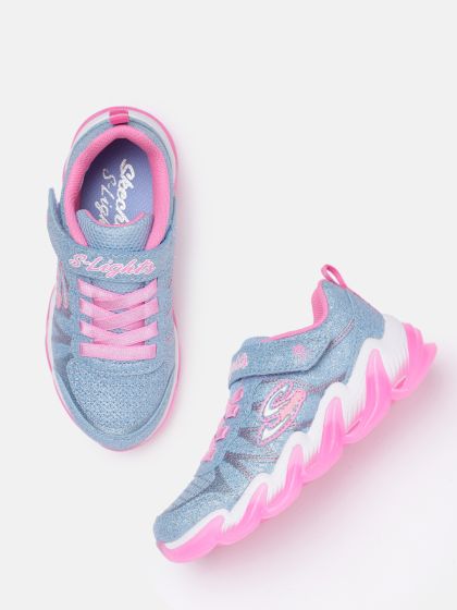 Sketchers light clearance up girls