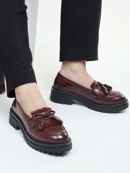 Myntra loafers for ladies top