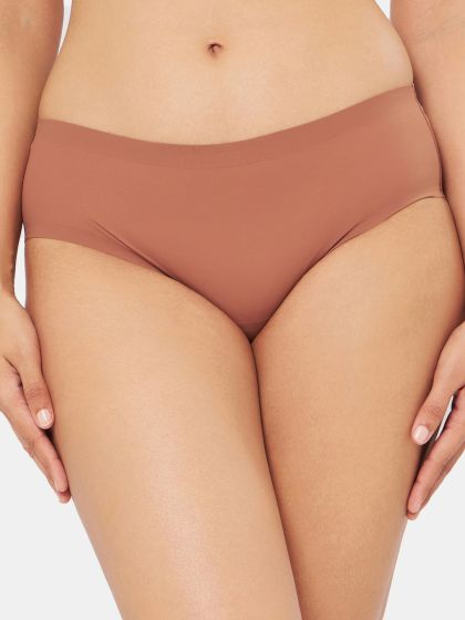 Amante Women Solid Low Rise Seamless Vanish Hipster Brief