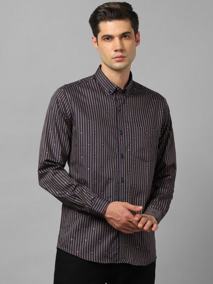 Buy Louis Philippe Men White & Purple Wrinkle Free Striped Formal Shirt on  Myntra