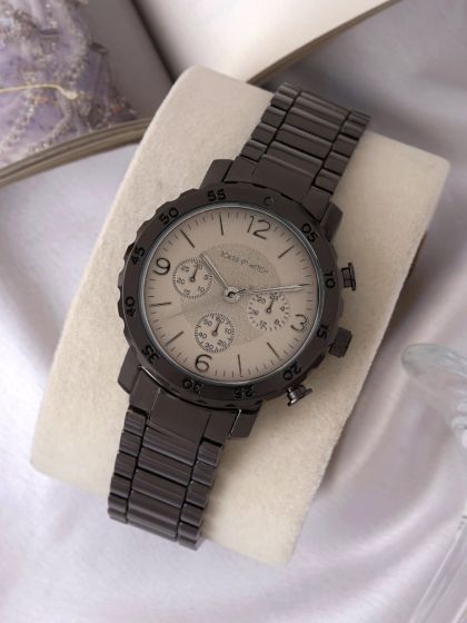 Buy Michael Kors Women Runway Analogue Watch MK7328 - Watches for
