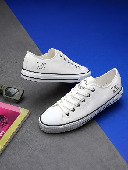 Vans old skool black myntra on sale
