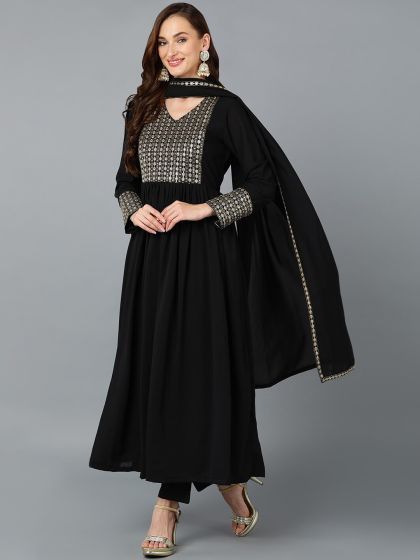 Kyrie hot sale 4 myntra