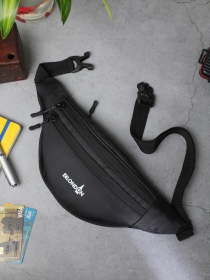 Buy Nike Unisex Black Tech Hip Waist Pouch Waist Pouch for