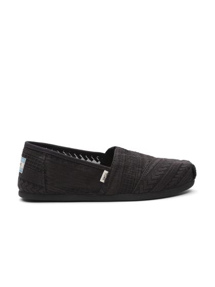 slip on sneakers toms