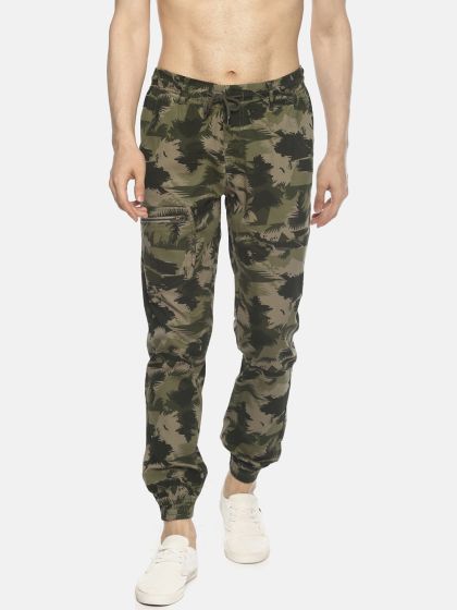 Mens slim top fit camo joggers