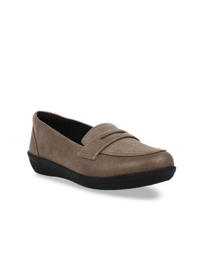 clarks driving shoes womens