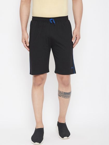 Yonex shop shorts myntra