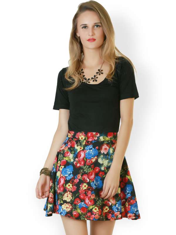 Skat top 2025 dress image