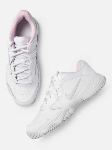 nike joggers myntra