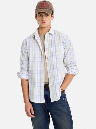 Snitch Men Checked Casual Shirt