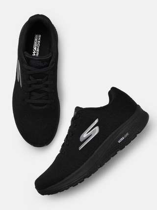 Men Textured Go Run Consistent Running & Training Shoes